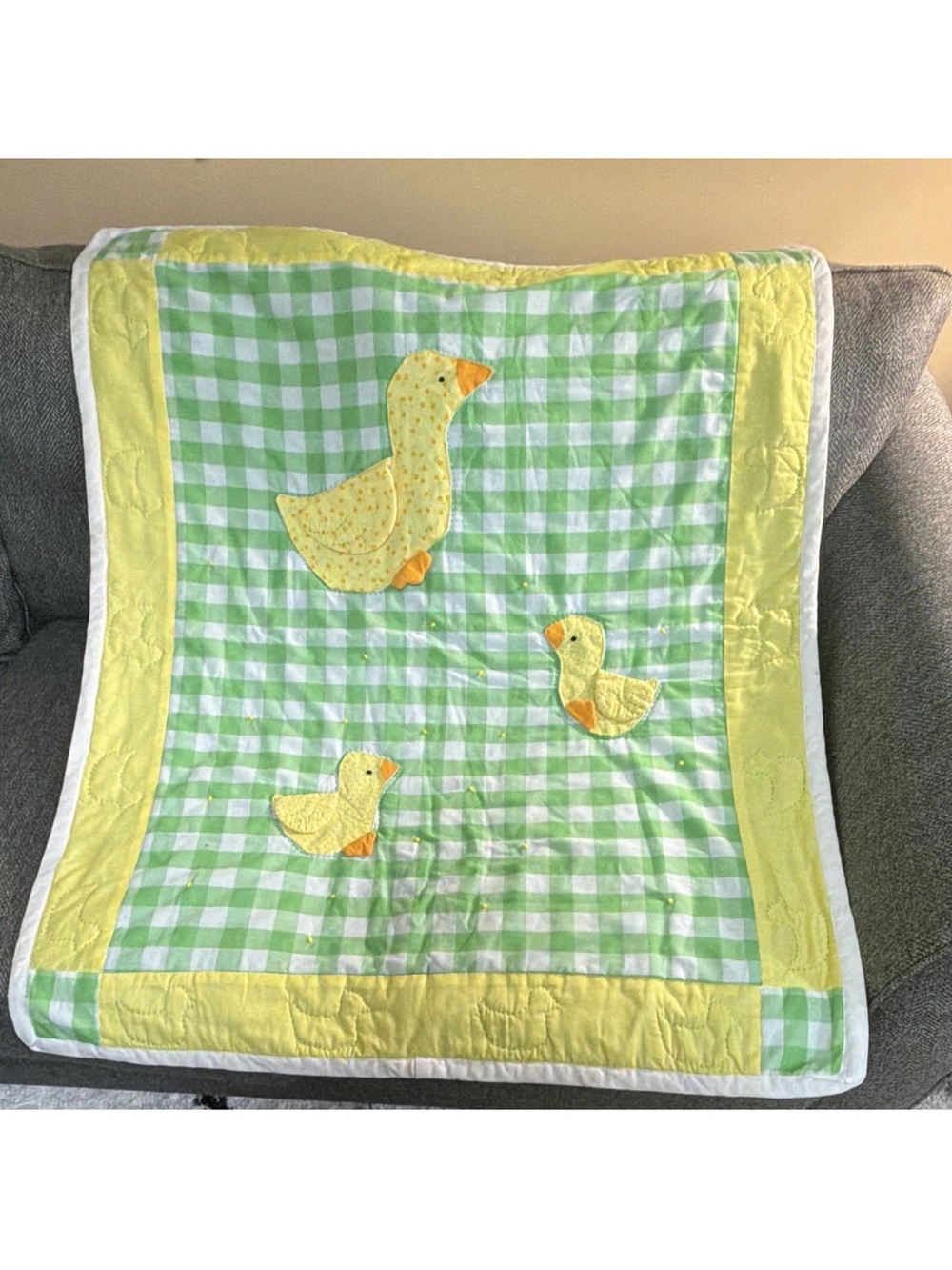 Vintage Handmade Crib Quilt Green & White Gingham Duck Appliqué Quilted 1991